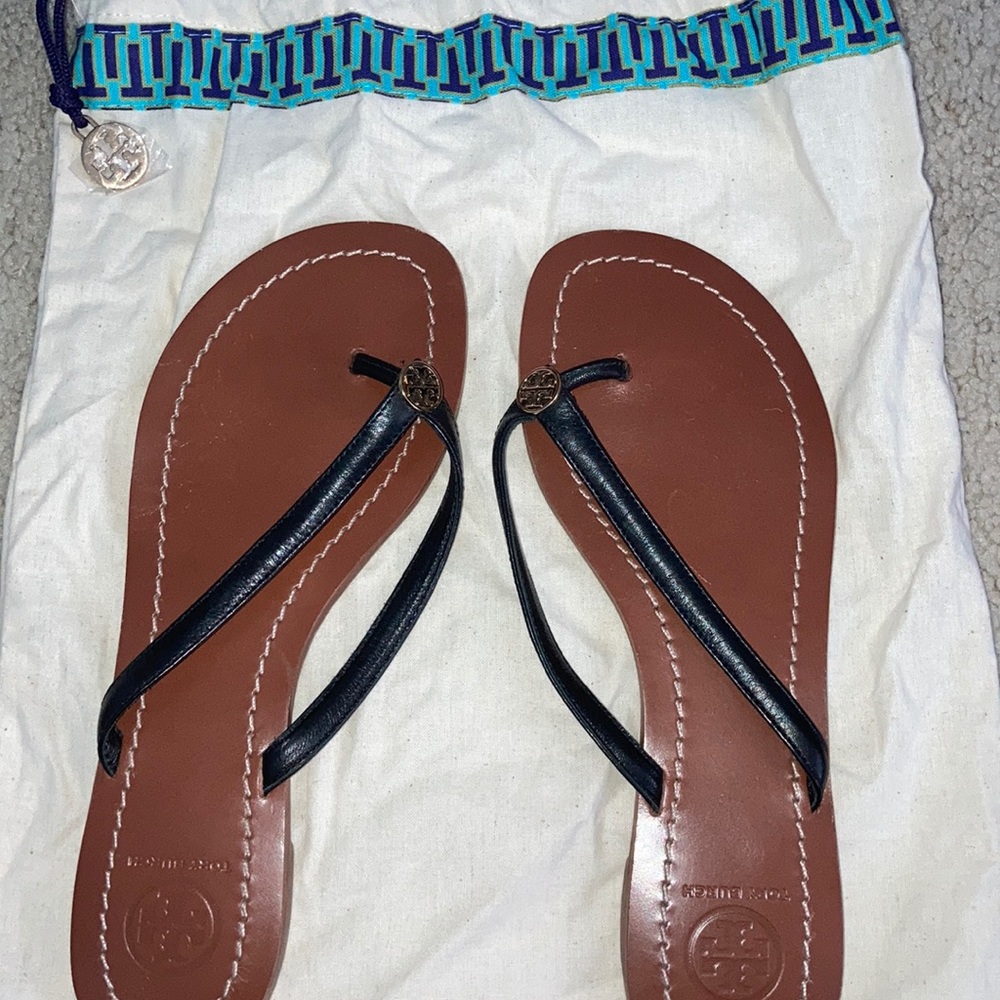 Black leather strap sandals Tory Burch size 6/7